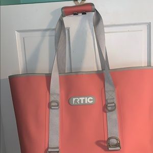 RTIC waterproof pink beach bag!